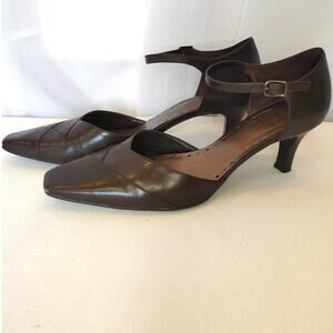 Michelle D Brown Ankle Strap Heels Pointed Toe Pumps Women 9.5